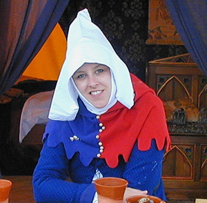 Red and Blue Parti-coloured dagged Hood and Liripipe with buttons centre front