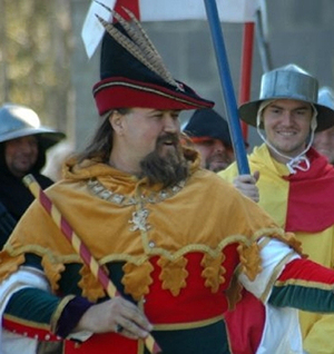 Gold Oakleaf Dagged Velvet Hood and Liripipe trimmed Gold Braid and Pewter Jewelled buttons centre front