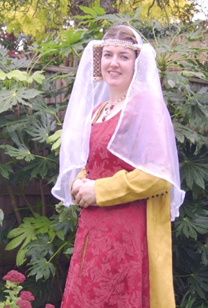 Gold Raw Silk Templars with Amber Jewels and Pearls Gold Raw Silk Templars with Amber Jewels and Pearls