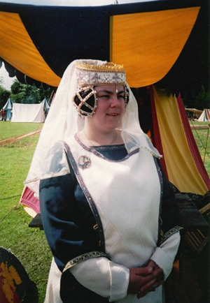 Cream tressour with goldwork and silkwork fleur-de-lys